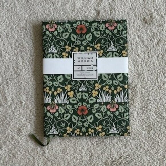 NWT William Morris Green Botanical Print Refillable Journal-Style Notebook - Picture 1 of 2